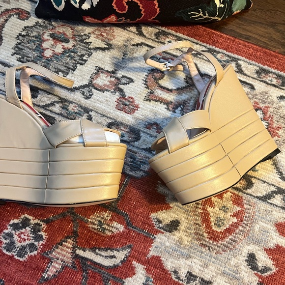 Gucci look à like wedge platform sandals - Picture 4 of 5